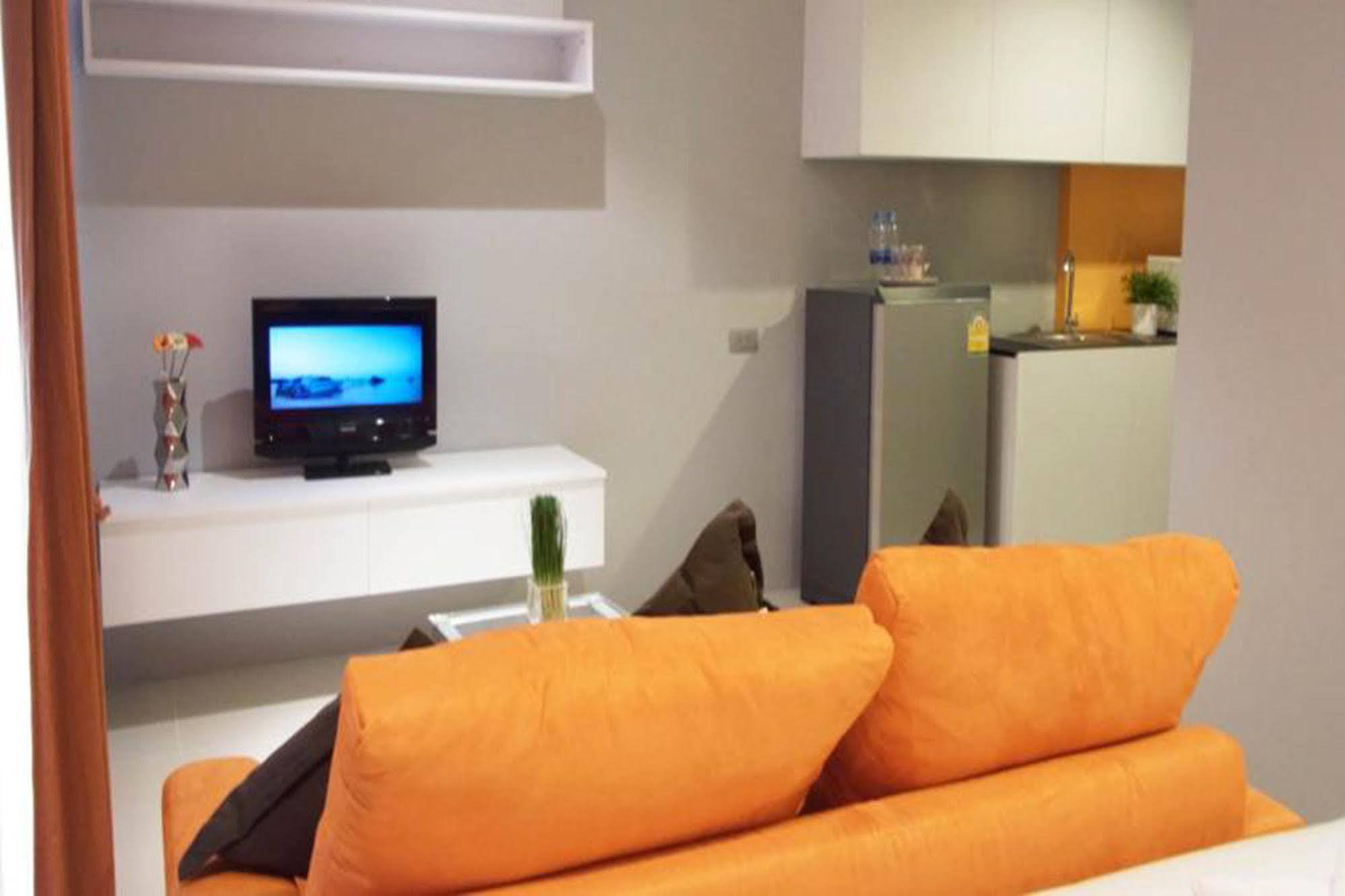 Hotel La Casa à Pattaya Extérieur photo
