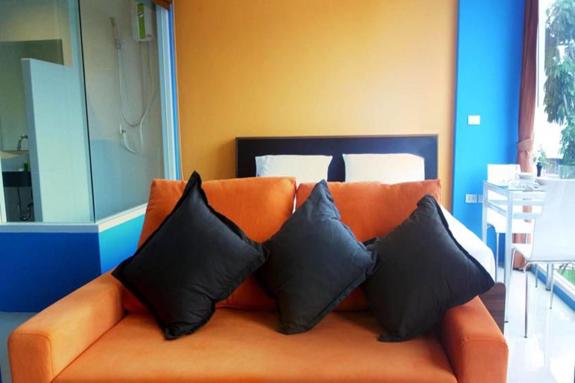Hotel La Casa à Pattaya Extérieur photo