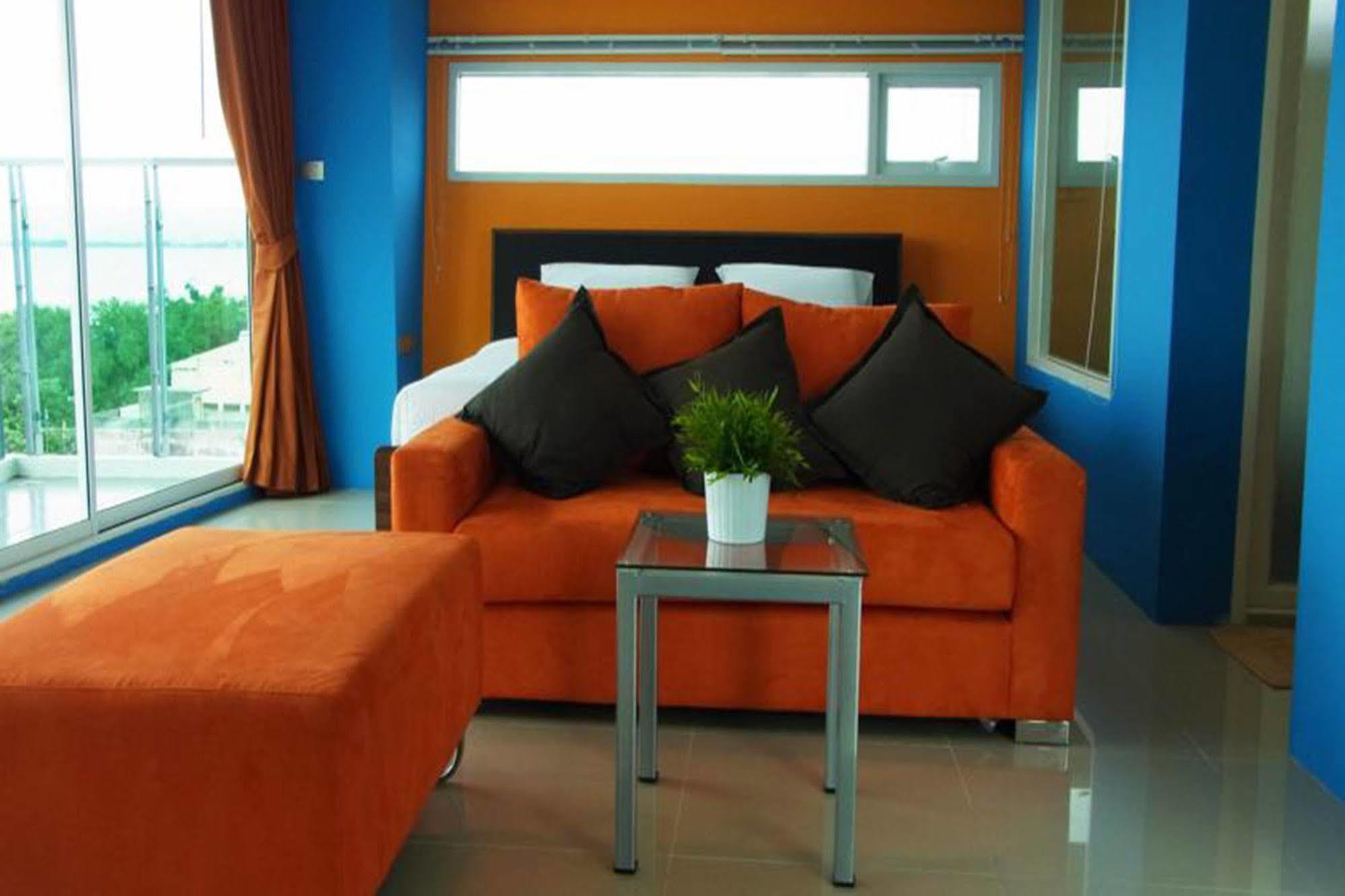 Hotel La Casa à Pattaya Extérieur photo